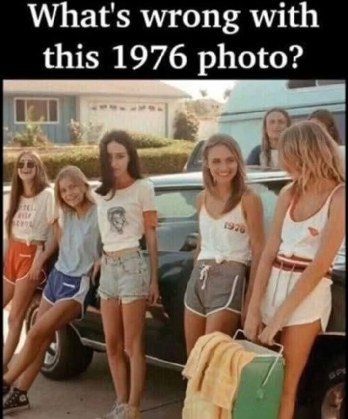 How Best Friend Dynamics Have Evolved From the ’90s to Today